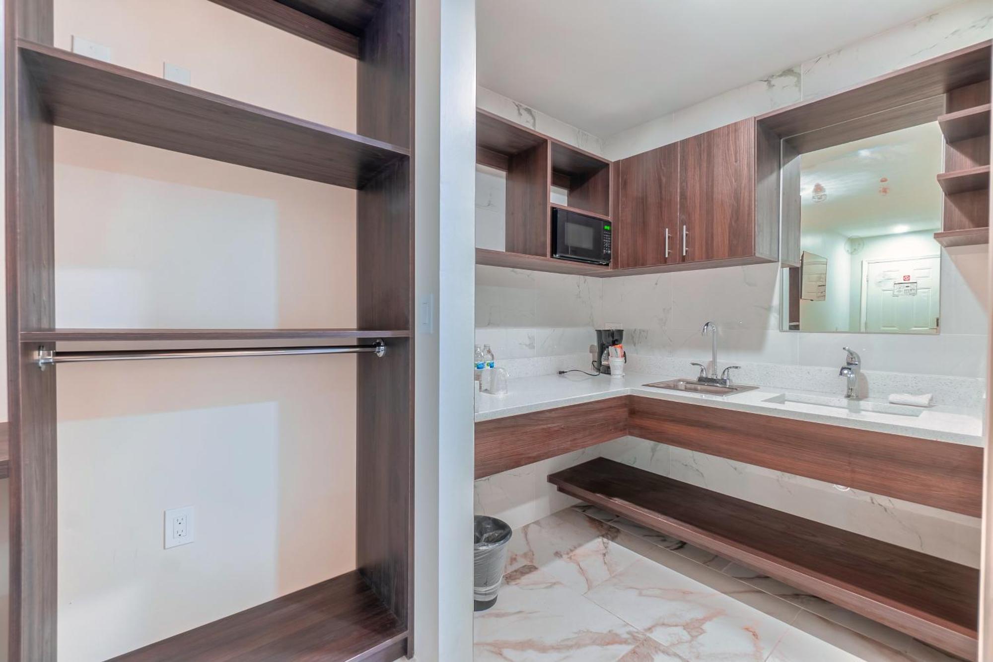 Sunshine Inn Kissimmee Bagian luar foto