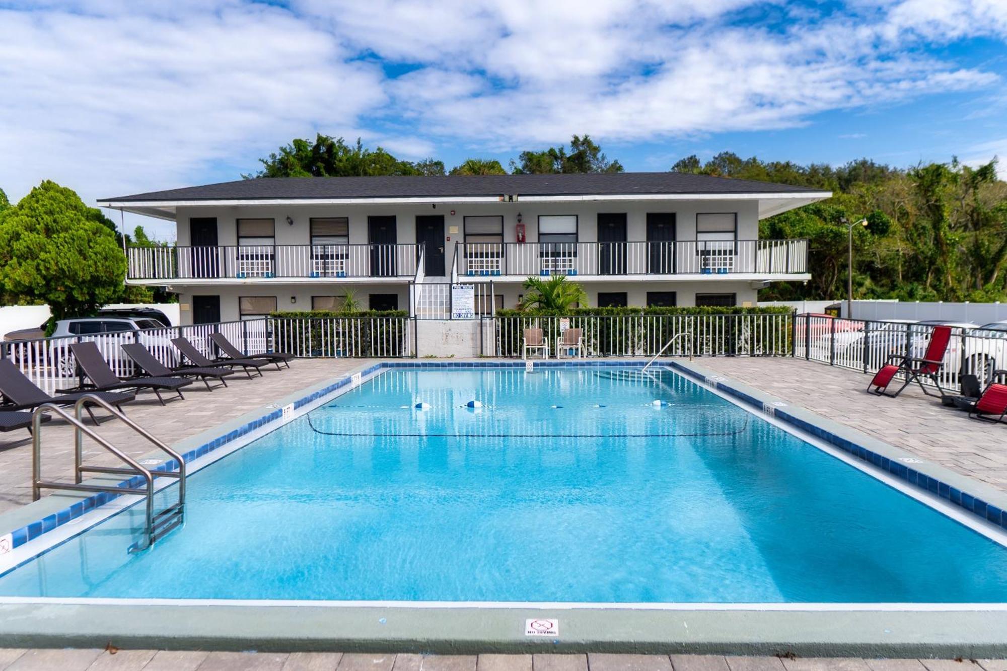 Sunshine Inn Kissimmee Bagian luar foto